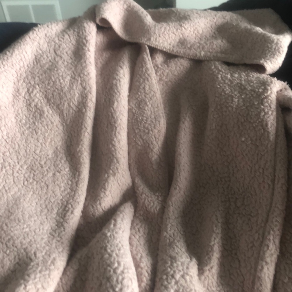 soft light jacket w/ pockets